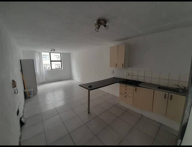 1 BEDROOM PROPERTY TO RENT IN WYNBERG